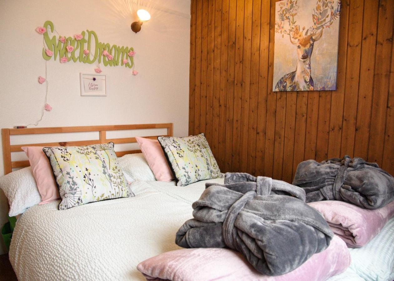 Вілла Spellbound A Romantic Hideaway For Adults Aged 18-35 Лаутербруннен Екстер'єр фото