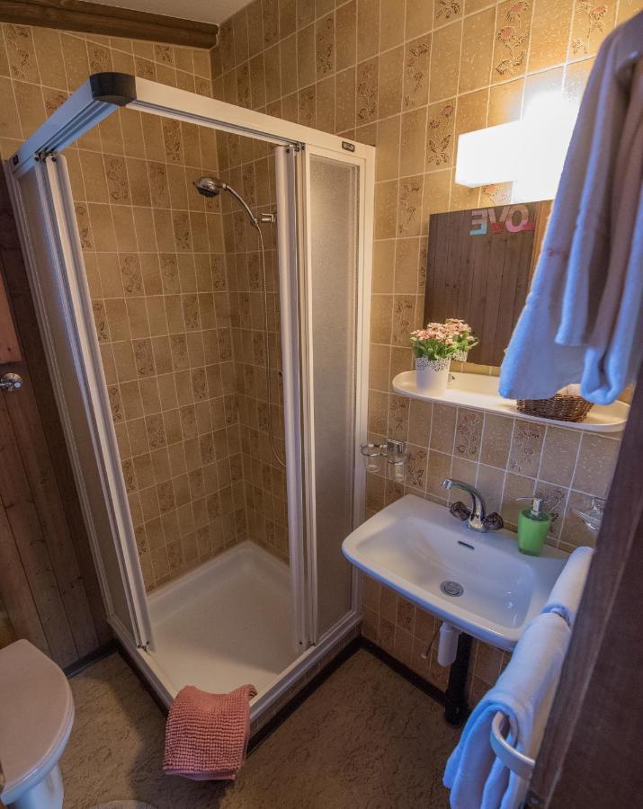 Вілла Spellbound A Romantic Hideaway For Adults Aged 18-35 Лаутербруннен Екстер'єр фото